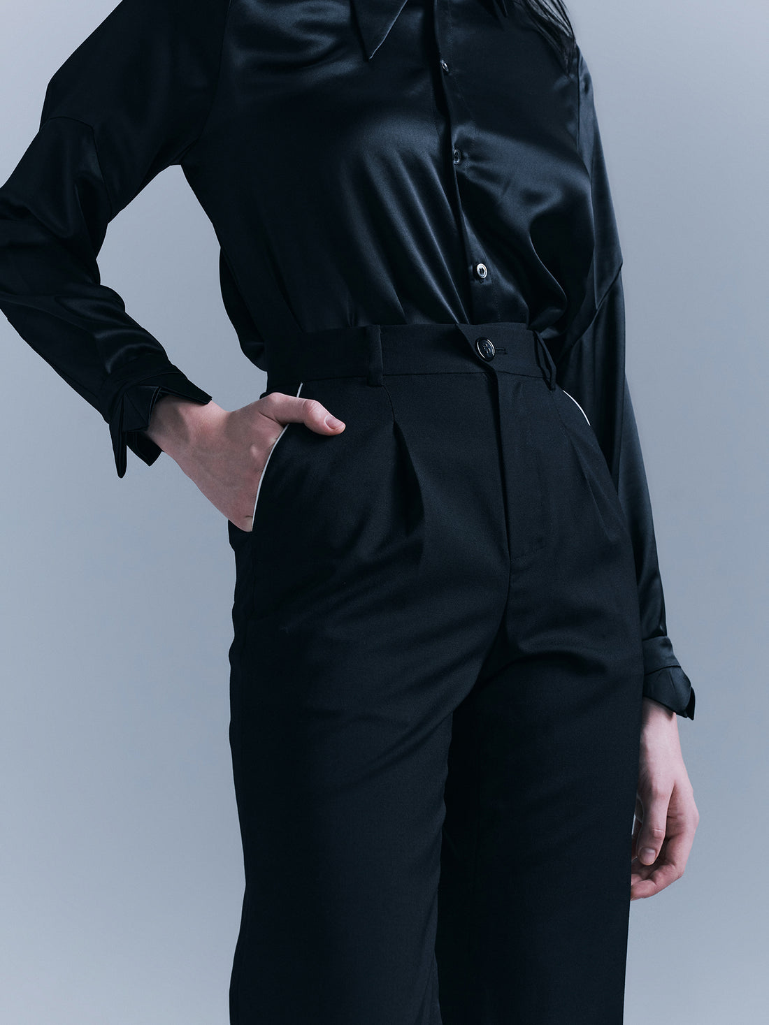 Straight-cut trousers